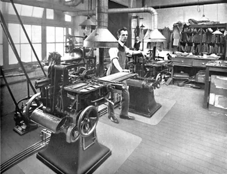 Departamento de estereótipos e rodízios de monotipos, 1919