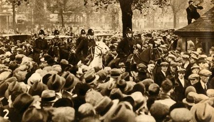Polícia montada e manifestantes, protestos significa teste, Hyde Park, Londres, 1932, 1933.