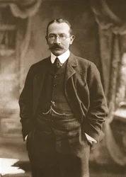 Edmund G Lamb, 1911.