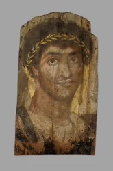 Retrato de múmia de um homem usando uma coroa de louros, Fayum, início a meados do século II.