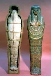 Múmia e caixão, egípcio, dinastia 21