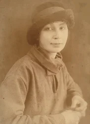 Natalia Sergeevna Goncharova 1881-1962 em Paris, 1917.