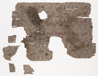 Ogivas com quadrúpedes alados e pavões, 1526-1955.