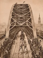 Abertura da nova ponte Tyne pelo rei George V, Newcastle upon Tyne, 10 de outubro de 1928 1935