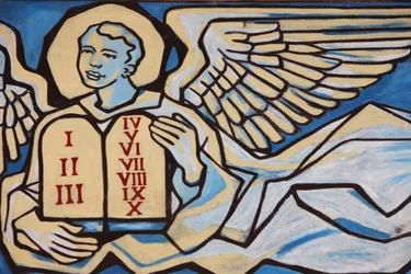 Pintura na igreja Nossa Senhora do Togo : Anjo segurando as mesas da lei, Togoville, Togo