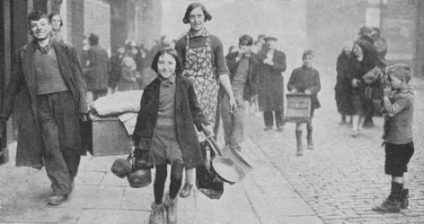Pessoas desabrigadas por bombardeio alemão, Liverpool, Segunda Guerra Mundial, 1941
