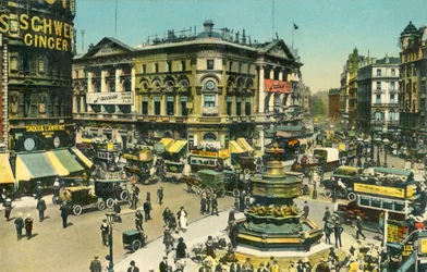 Piccadilly Circus, Londres, c1910.