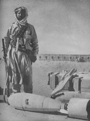Guardião pitoresco da fronteira do Iraque, 1941.