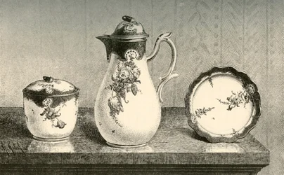 Jogo de café em porcelana, meados do século XVIII, 1903.