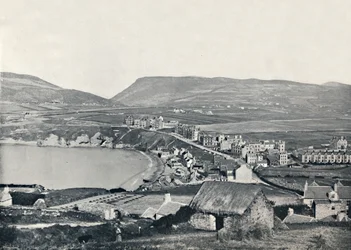 Port Erin - Vista panorâmica da cidade e seus arredores, 1895