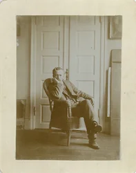 Retrato de Vilhelm Hammershøi 1864-1916.