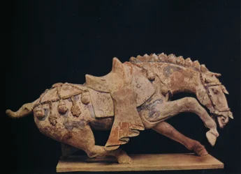 Figura de cerâmica de um cavalo - Dinastia TAng, séculos 7 a 10 dC, 1936