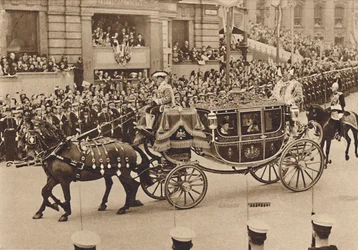 Princesa Elizabeth e seu primo Lord Lascelles com a princesa Royal, 1937