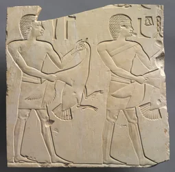 Profeta e Lector-Sacerdote com ofertas de gansos vivos, c. 667-647 aC