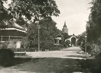 Torre de vigia do Queens, o palácio, Mandalay, 1900.