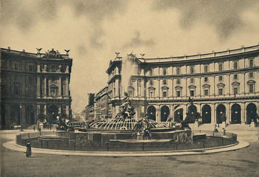 Roma - Praça Esedra e a Fonte Naiades, 1910