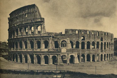 Roma - Anfiteatro Flaviano, conhecido como Coliseu, 1910.