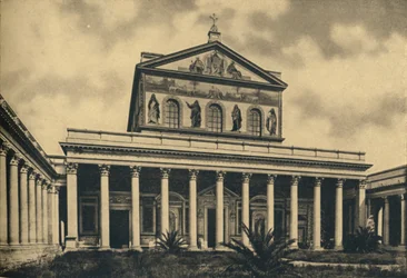 Roma - Fachada principal da Basílica de São Paulo sem muros, 1910.