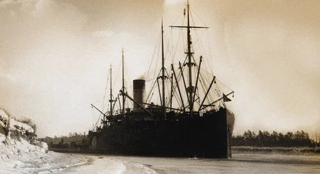 Navio de transporte armado russo Irtysh