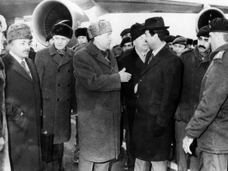 Saddam Hussein e Andrei Gromyko, Moscou, Rússia, 1986