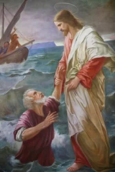 Igreja de Saint-Grat. Pintura. Pedro caminhou sobre as águas em direção a Jesus, mas ele ficou com medo e começou a afundar, e Jesus o resgatou. Valgrisenche. Itália.