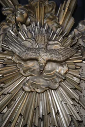 Igreja de Saint-Sulpice. Espírito Santo.