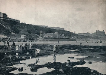 Scarborough - vista das rochas, 1895