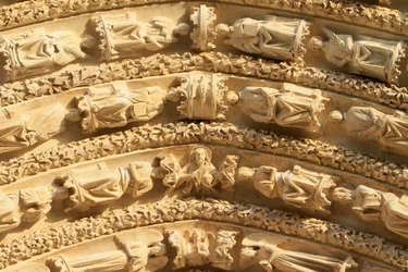 Esculturas. Catedral de St. Stephen, Bourges, França