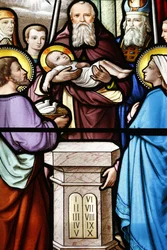 Santuário de Nossa Senhora de la Salette Janela de vidro manchado Apresentação de Jesus no Templo, La Salette, França
