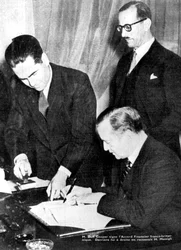 Assinatura de acordo financeiro entre a Grã-Bretanha e os franceses livres, Argel, 8 de fevereiro de 1944