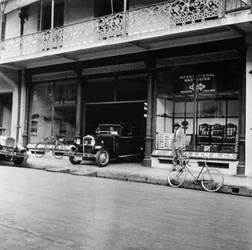 Cantor showroom de carros, Porto de Espanha, Trinidad, Trinidad e Tobago, 1931