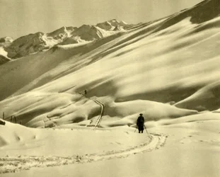 Esquiar no Upper Schlossalm, perto de Bad Hofgastein, Áustria, c1935.