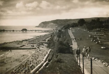 Baía pequena da esperança e cais de Shanklin, IW, de Cliff Walk, c1920.