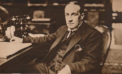 Stanley Baldwin, recém-eleito Primeiro Ministro do Reino Unido, maio de 1923 1935.