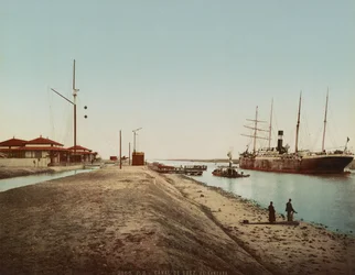 Canal de Suez em El Qantara, c.1900 (fotocromo a cores)