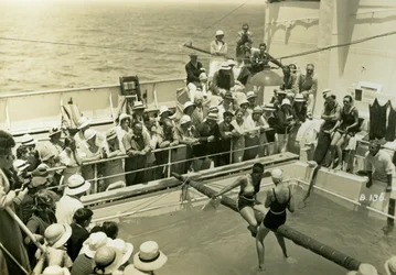 Piscina a bordo do RML Atlantis, c1929-c1939