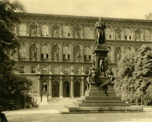 A Academia de Belas Artes e Schiller Monument, Viena, Áustria, c1935.
