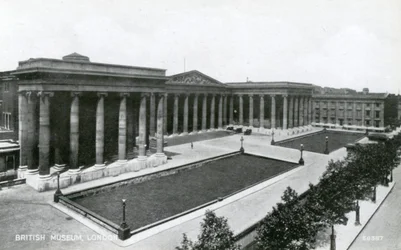Museu Britânico, Great Russell Street, Londres, século 20