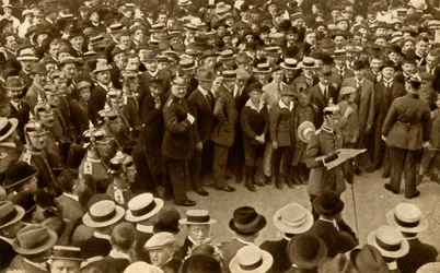 A proclamação dos Kaisers da guerra contra a Grã-Bretanha ... Berlim, Alemanha, 4 de agosto de 1914, 1933.