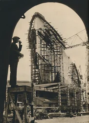 The Massive Hull, parcialmente localizado, 1930-1934, 1936