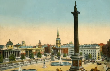 A Galeria Nacional e a coluna de Nelsons, Trafalgar Square, Londres, c1910.