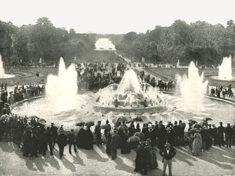As fontes do palácio, Versalhes, França, 1895.