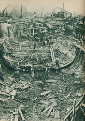 O navio que se tornou uma doca seca, 1937