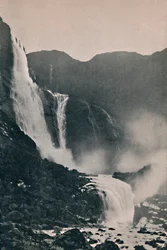 As Cataratas de Skjeggedal, 1914.