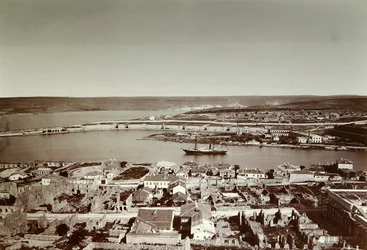 A baía sul e o cabo Paul, Sebastopol, Crimeia, década de 1850