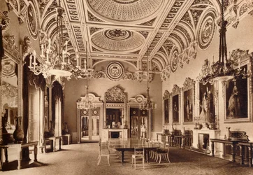 A sala de jantar do estado, Palácio de Buckingham, 1935
