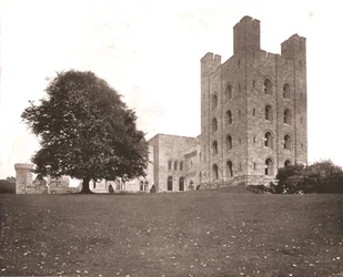 A torre em Penrhyn, Caernarvonshire, país de Gales, 1894.