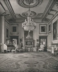 A sala de estar branca, Castelo de Windsor, 1927