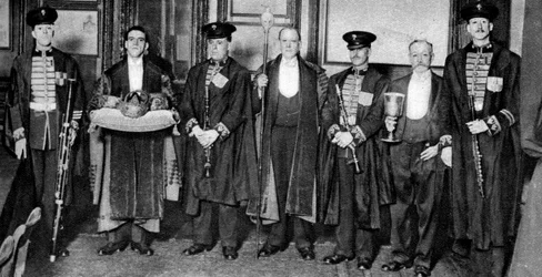 A cerimônia anual de eleição de um novo mestre para a Saddlers Company, Londres, 1926-1927