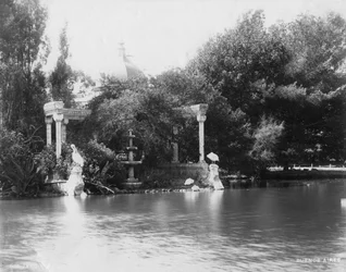 O jardim botânico do Parque Palermo, Buenos Aires, Argentina, 1927